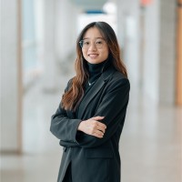 Trang Vuong Email