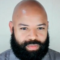 T4 Employee Vivian Peters's profile photo