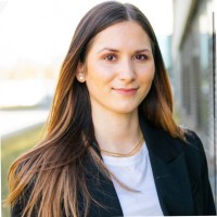 Hanna Standecker Email