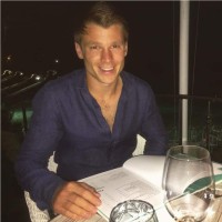Elliot Hawkins Email & Phone Number