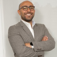 Amr Hossien Email