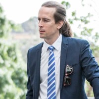 Hugo Leitão Email
