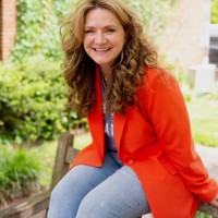 Benchmark Realty Employee Mitzi Gardner's profile photo