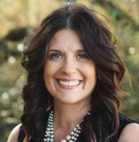 REMAX Elite group Employee Valerie Meyers's profile photo