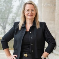 Aneta Szieber Email