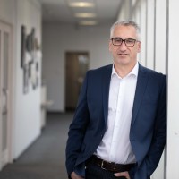 Hans-Jürgen Bähr Email & Phone Number