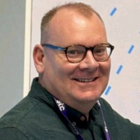Lee Willows Email & Phone Number