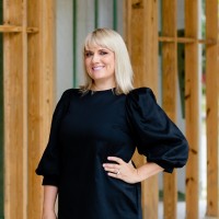 Heidi Arnold Email & Phone Number