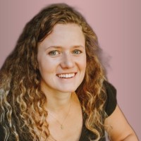 Calli Ringsby Email & Phone Number