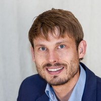 Dirk Seifert Email