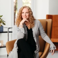 Jennifer Smith Email & Phone Number
