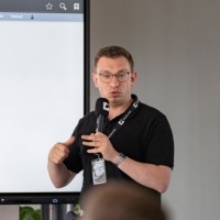 Janek Eiden Email