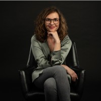Nadine Ritter Email