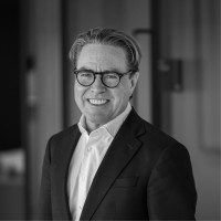 Standard Chartered Bank Employee David Law's profile photo