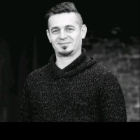 Viktor Apagyi Email