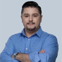 Piotr Ostrowski Email