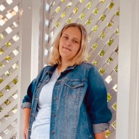 Extang Corporation Employee Sarah Johnston's profile photo
