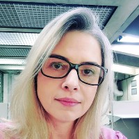 Caroline Melo Email