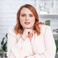 Christina Houlihan Email & Phone Number