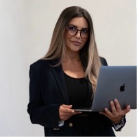 Lavinia M. Email