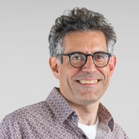 Salesforce Employee Silvio Savarese's profile photo