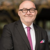 EHL Hospitality Business School Employee Thomas Hartleyb's profile photo