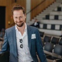 Niklas Krusche Email & Phone Number