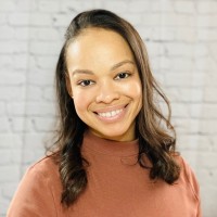 Handlender Employee Schia Hart's profile photo