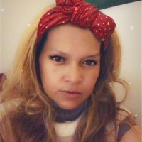2Click Employee Emilia Ellis's profile photo
