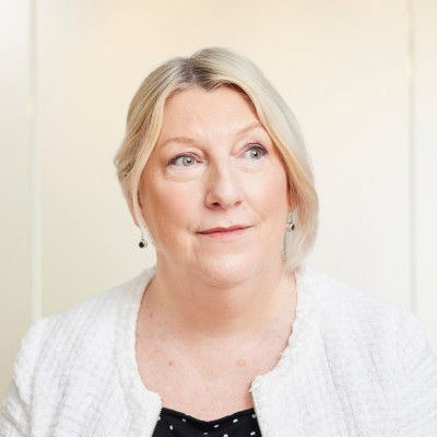 Penny Meddes Email & Phone Number