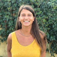 Claudia de Luca Email