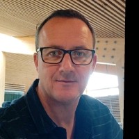 Simon Chartres Email