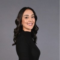 Hosana Cavarzan Email