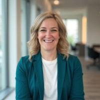 Lauren Hunter Email & Phone Number