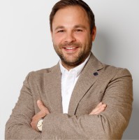 DocBee Employee Dennis Voges's profile photo