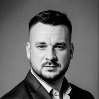 Pawel Zakrzewski Email