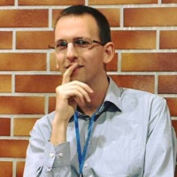 Piotr Markowski Email
