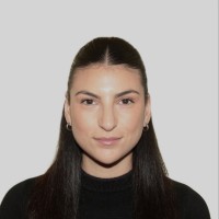 Topcret.com Employee Yurybett Silvas's profile photo