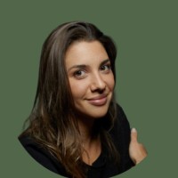 Stephanie Monteiro Email