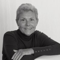Jo Lutz Email & Phone Number