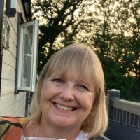 Distrupol Employee Helen Bass's profile photo