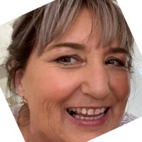 Approved Employee Wendy Mitchell's profile photo