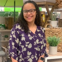Burkes Outlet Store Employee Shawnisty Hunt's profile photo