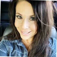 Ellie Cavazos Email