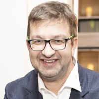 Michael Lukhton Email