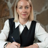 Carina Felten Email
