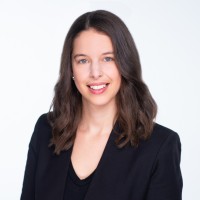 Earned Wealth Employee Alexandra Garabedian's profile photo