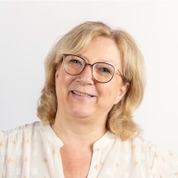 Marielle Ivits-Nas Email
