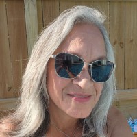 Paralegal Employee Val Santos's profile photo