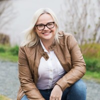 Leah Murphy Email & Phone Number